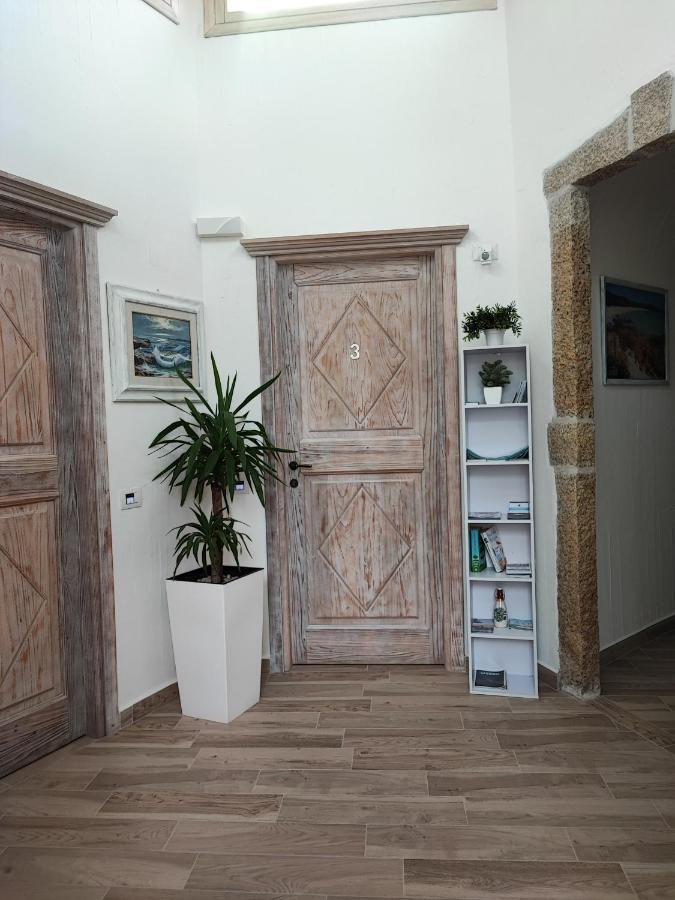 Antica Isola Bed and Breakfast Olbia Exteriör bild