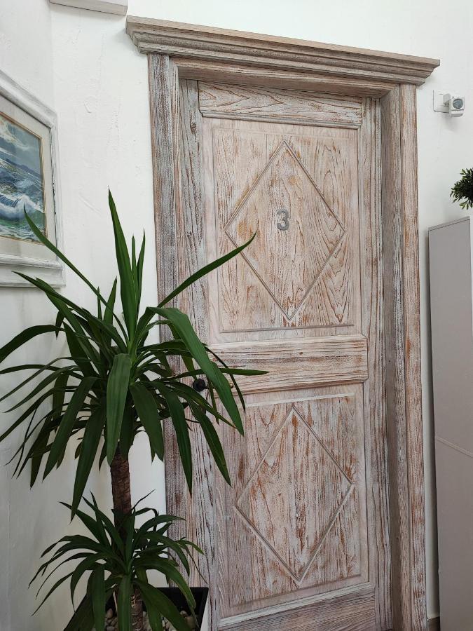 Antica Isola Bed and Breakfast Olbia Exteriör bild