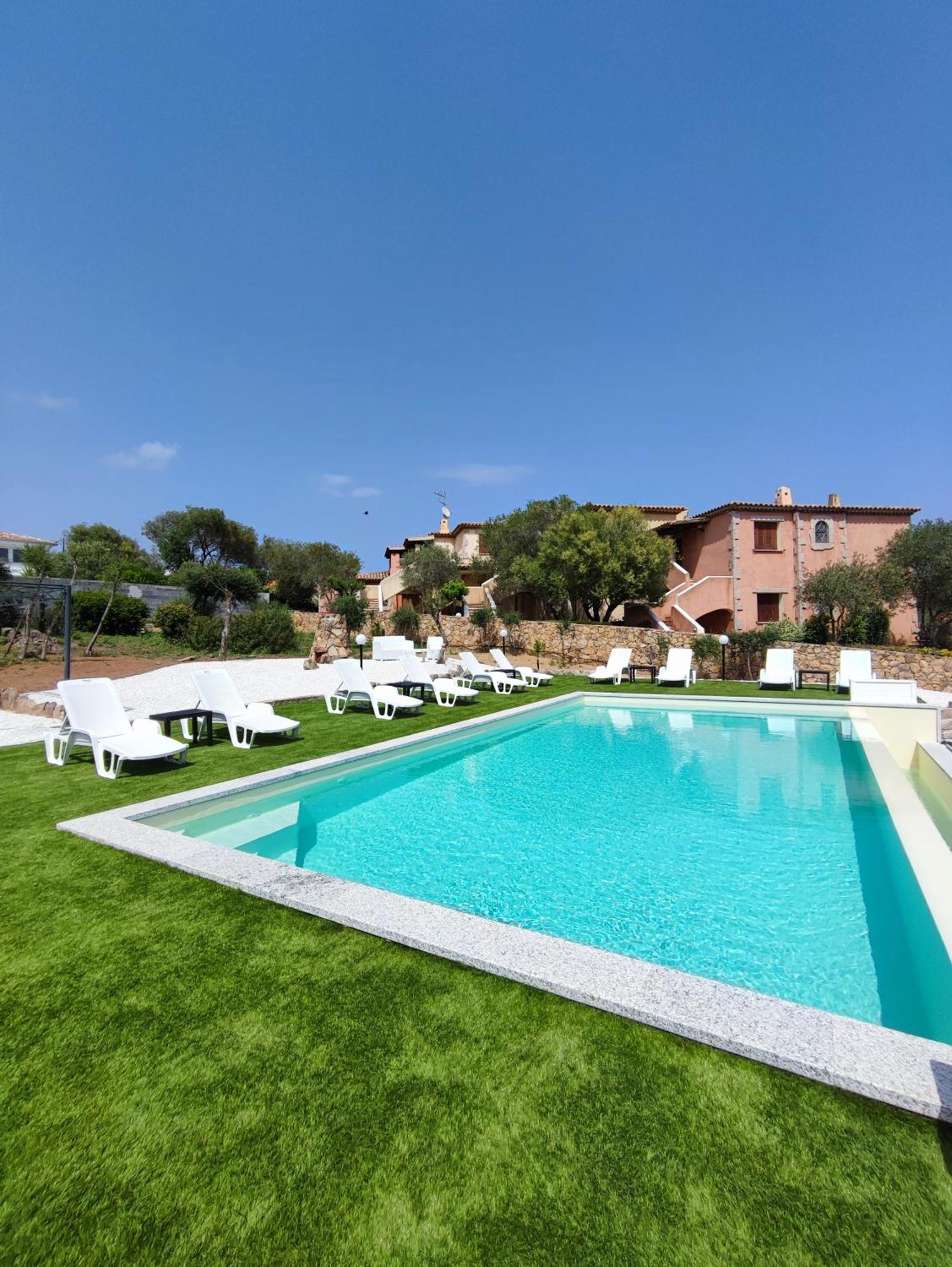 Antica Isola Bed and Breakfast Olbia Exteriör bild